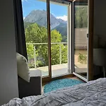 Chasa Stefania, Modernes Engadiner Haus Mit Wellness Und Sauna Casa de Férias *