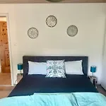 Casa de Férias Chasa Stefania, Modernes Engadiner Haus Mit Wellness Und Sauna