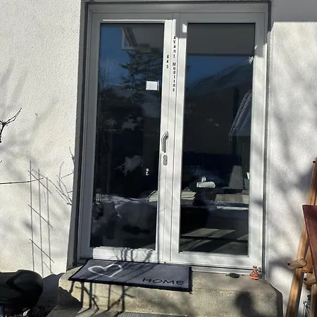 Chasa Stefania, Modernes Engadiner Haus Mit Wellness Und Sauna Holiday home Scuol
