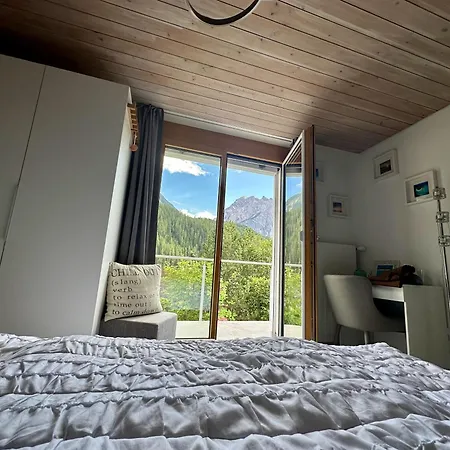 Chasa Stefania, Modernes Engadiner Haus Mit Wellness Und Sauna * シュクオル