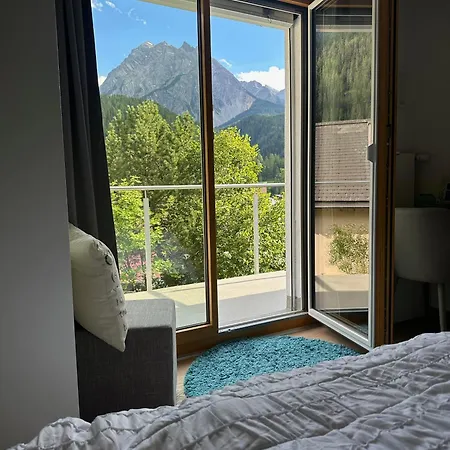 Chasa Stefania, Modernes Engadiner Haus Mit Wellness Und Sauna Σπίτι διακοπών *