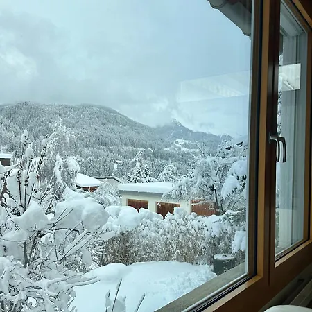 Chasa Stefania, Modernes Engadiner Haus Mit Wellness Und Sauna * Scuol