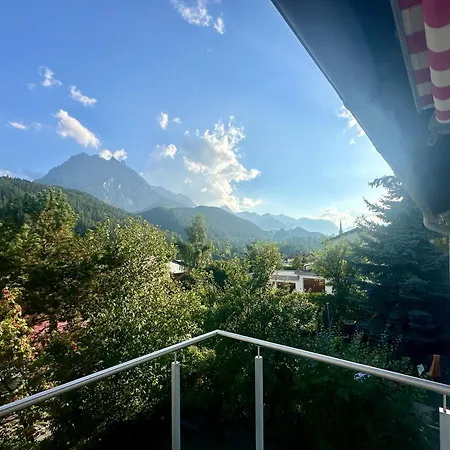 Chasa Stefania, Modernes Engadiner Haus Mit Wellness Und Sauna سكول