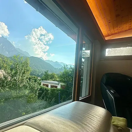 Hébergement de vacances Chasa Stefania, Modernes Engadiner Haus Mit Wellness Und Sauna Scuol