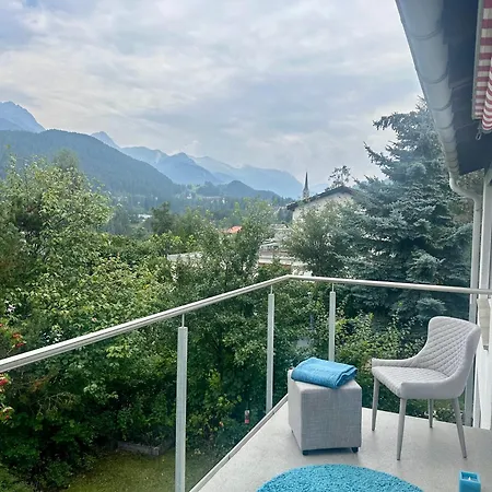 Hébergement de vacances Chasa Stefania, Modernes Engadiner Haus Mit Wellness Und Sauna