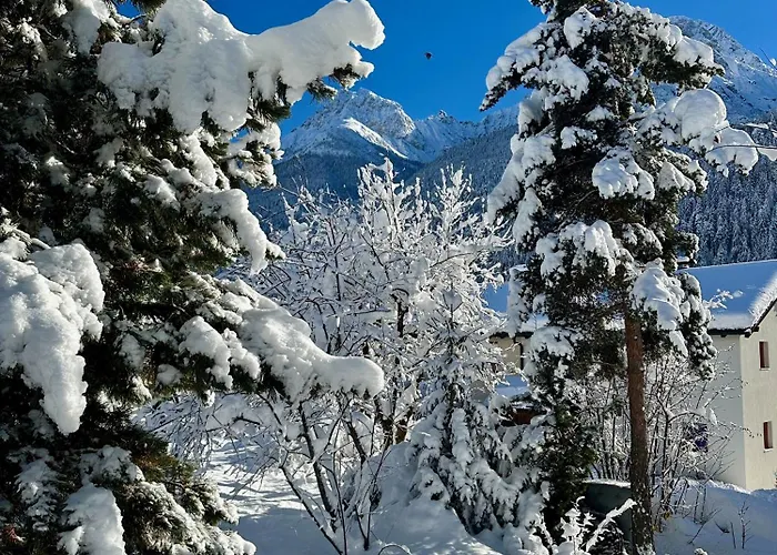 Chasa Stefania, Modernes Engadiner Haus Mit Wellness Und Sauna Vakantiehuis