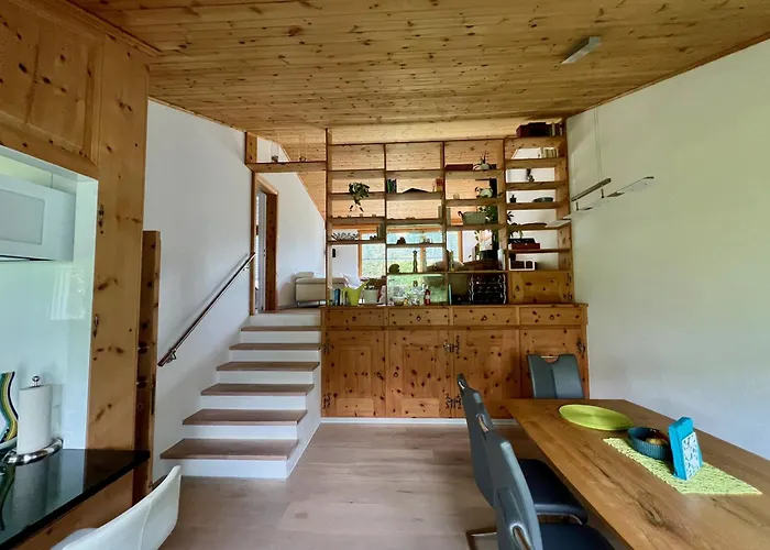 Chasa Stefania, Modernes Engadiner Haus Mit Wellness Und Sauna Scuol