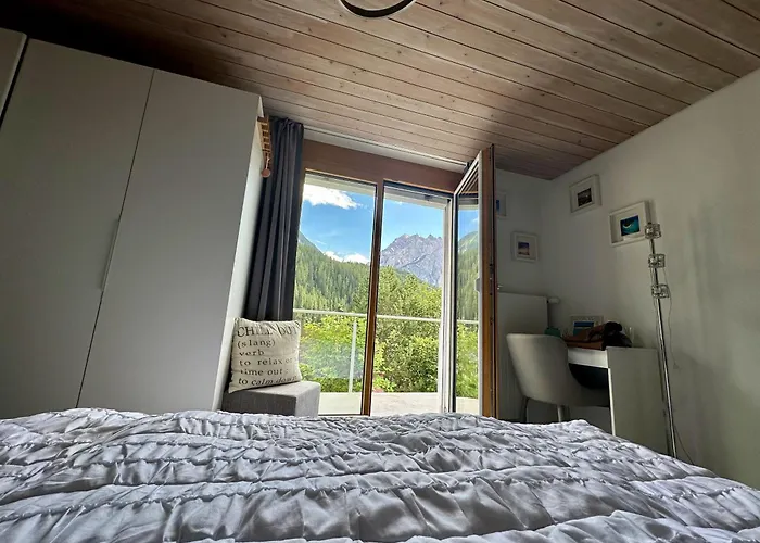 Chasa Stefania, Modernes Engadiner Haus Mit Wellness Und Sauna * Scuol