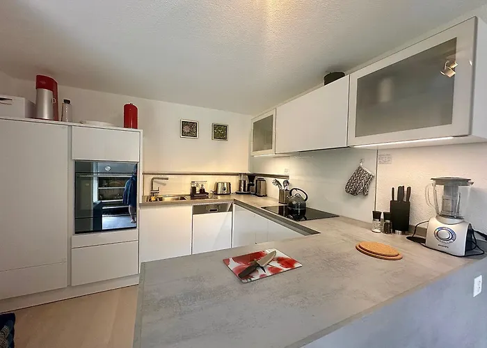 Vakantiehuis Chasa Stefania, Modernes Engadiner Haus Mit Wellness Und Sauna