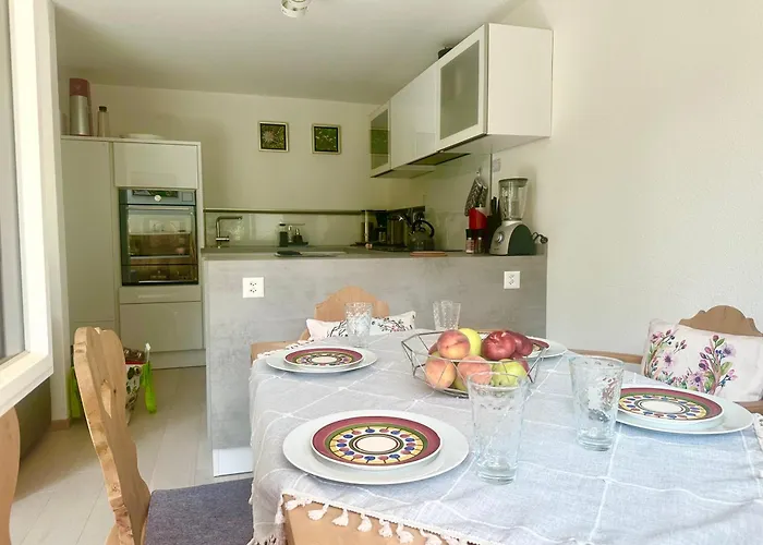 Chasa Stefania, Modernes Engadiner Haus Mit Wellness Und Sauna