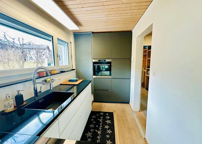 Casa de Férias Chasa Stefania, Modernes Engadiner Haus Mit Wellness Und Sauna *