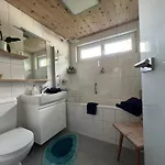 Chasa Stefania, Modernes Engadiner Haus Mit Wellness Und Sauna Scuol