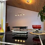 Chasa Stefania, Modernes Engadiner Haus Mit Wellness Und Sauna *