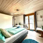 Chasa Stefania, Modernes Engadiner Haus Mit Wellness Und Sauna Scuol
