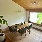 Chasa Stefania, Modernes Engadiner Haus Mit Wellness Und Sauna Scuol